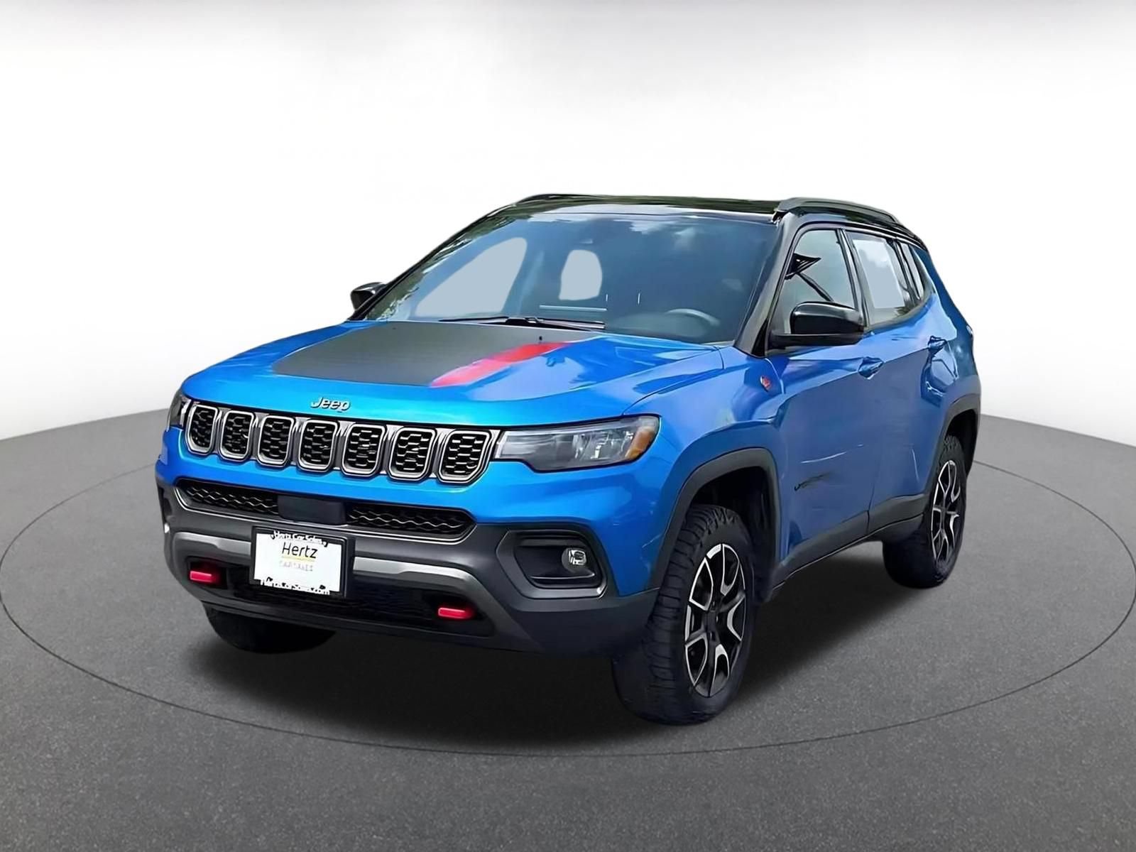 Used 2025 Jeep Compass Trailhawk AWD/4WD image 6