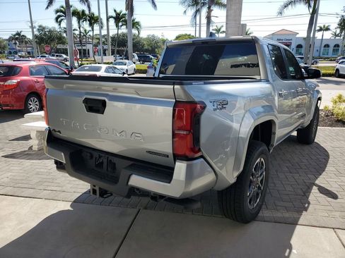 New 2025 Toyota Tacoma TRD Sport image 5