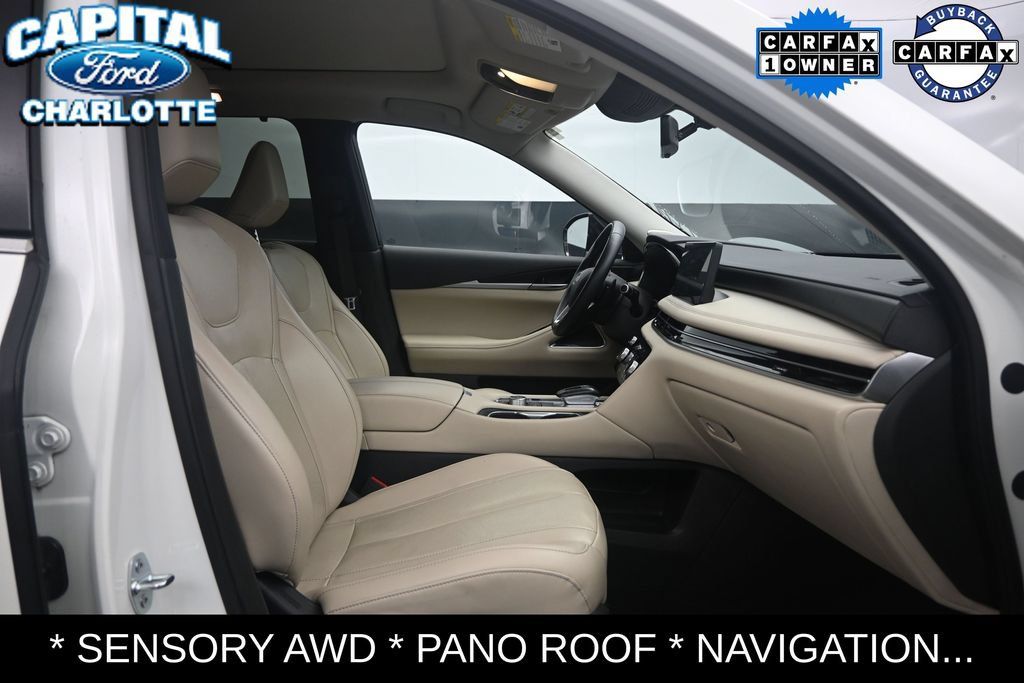 Used 2023 INFINITI QX60 Sensory AWD/4WD image 13