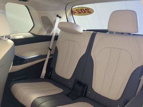 Used 2024 BMW X7 M60i w/ Executive Package image 16