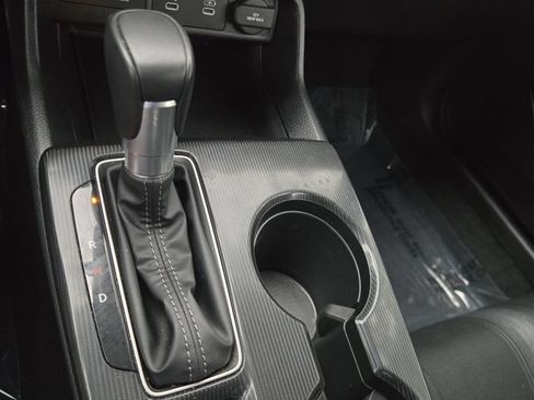Used 2025 Honda Civic Sport image 19