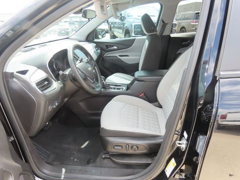 Used 2024 Chevrolet Equinox LS w/ LS Convenience Package FWD image 25