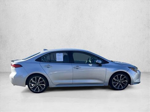 Used 2020 Toyota Corolla L image 4