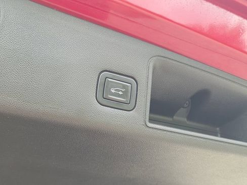 Used 2021 GMC Terrain SLE w/ Driver Convenience Package AWD/4WD image 12