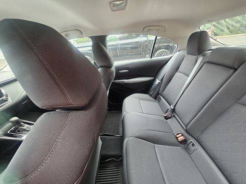 Used 2020 Toyota Corolla LE FWD image 11