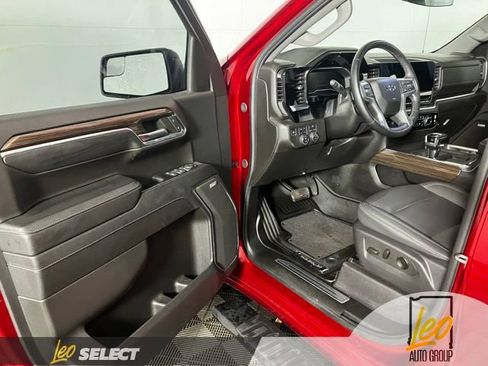 Used 2024 Chevrolet Silverado 1500 RST w/ Convenience Package II AWD/4WD image 11