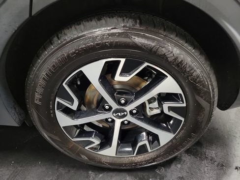 Used 2023 Kia Sportage EX FWD image 12