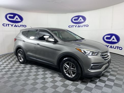 Used 2018 Hyundai Santa Fe Sport FWD image 1