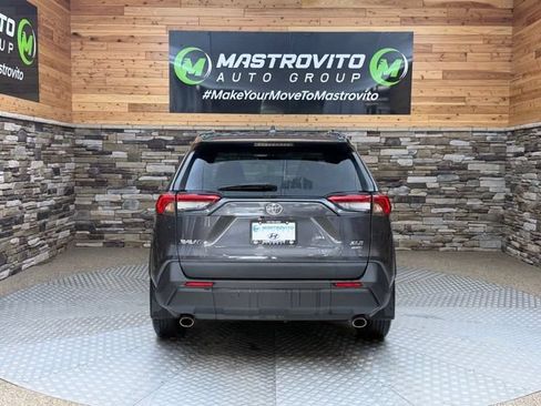 Used 2021 Toyota RAV4 XLE AWD/4WD image 11