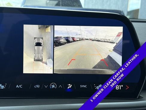 Used 2025 Chevrolet Traverse LT w/ Sun and Wheel Package image 10