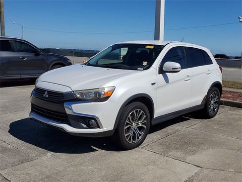 Used 2016 Mitsubishi Outlander Sport ES image 3