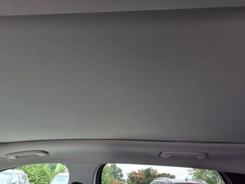 Used 2022 Hyundai Tucson Limited w/ Cargo Package image 12