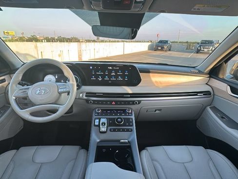 Used 2024 Hyundai Palisade Limited FWD image 22