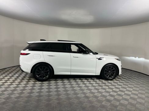 Used 2024 Land Rover Range Rover Sport Dynamic SE AWD/4WD image 4
