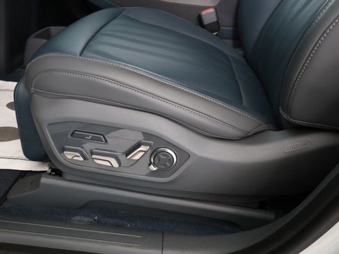 Used 2024 Kia EV9 GT-Line image 12