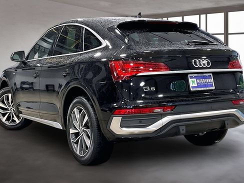 Used 2023 Audi Q5 2.0T Premium w/ Convenience Package AWD/4WD image 4