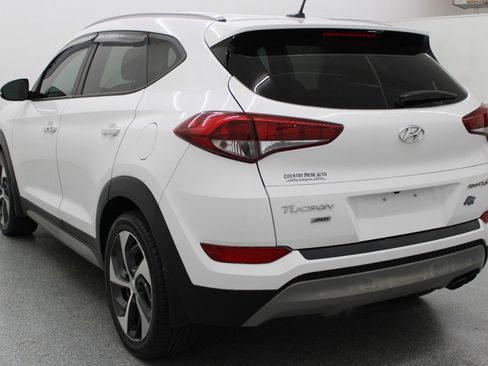 Used 2017 Hyundai Tucson Sport image 6