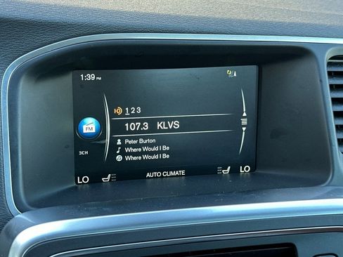 Used 2017 Volvo S60 T5 Inscription Platinum image 26