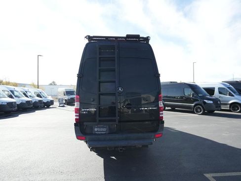 Used 2015 Mercedes-Benz Sprinter 2500 image 7