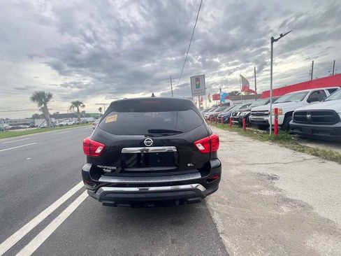 Used 2020 Nissan Pathfinder SL FWD image 4