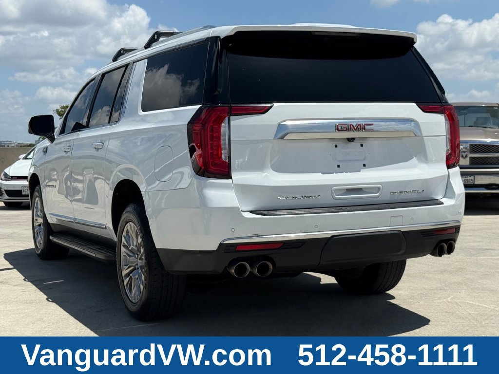 Used 2022 GMC Yukon XL Denali AWD/4WD image 10