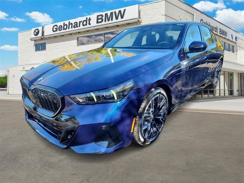 New 2026 BMW 540i xDrive w/ M Sport Package image 3