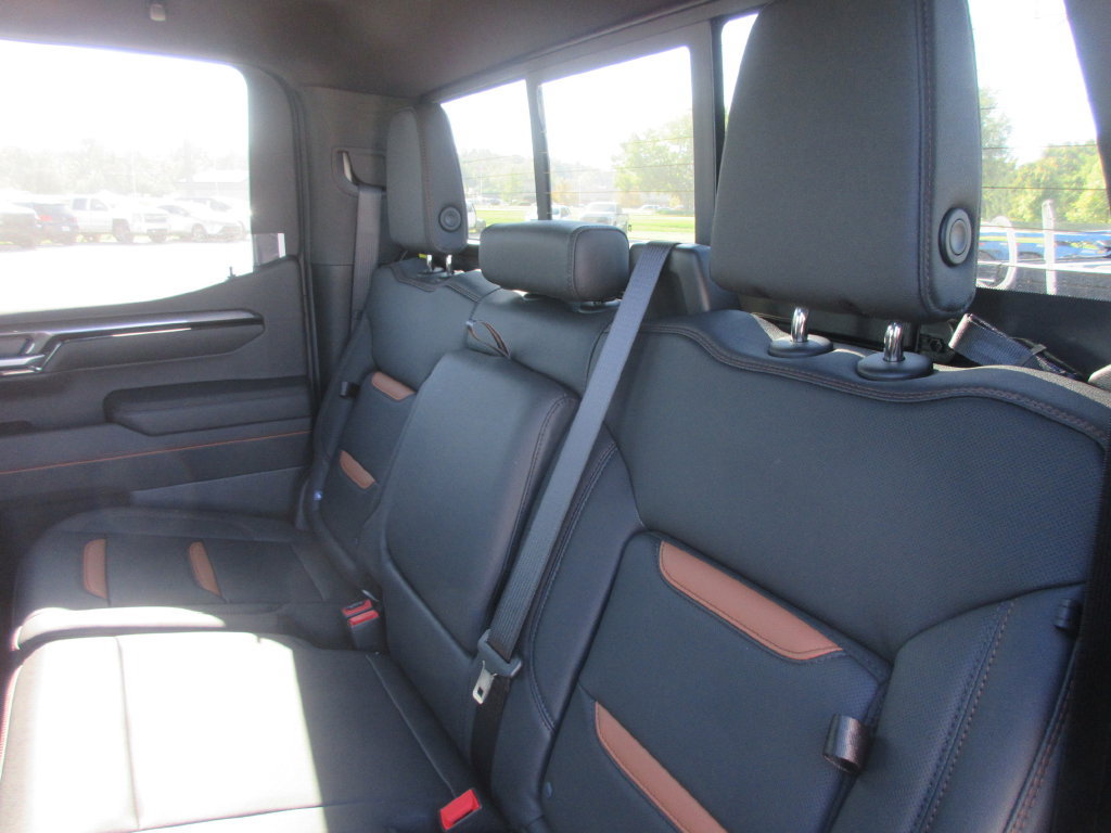 New 2026 GMC Sierra 1500 AT4 w/ AT4 Premium Package AWD/4WD image 13
