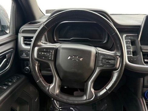 Used 2022 Chevrolet Suburban RST w/ Luxury Package image 17