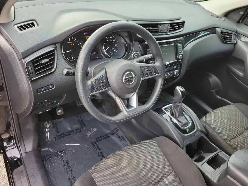 Certified 2020 Nissan Rogue Sport SV FWD image 25