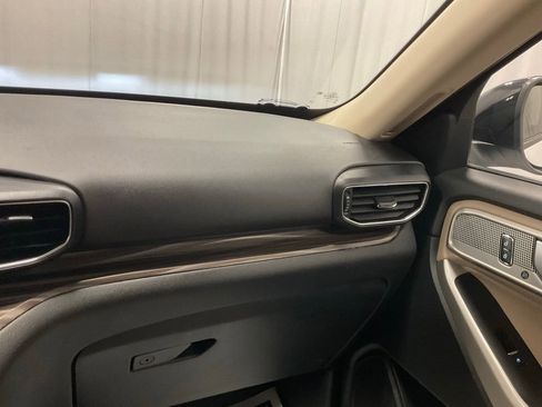 Used 2021 Ford Explorer Limited w/ Equipment Group 301A image 30