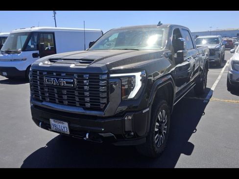 Used 2024 GMC Sierra 2500 Denali Ultimate AWD/4WD image 1