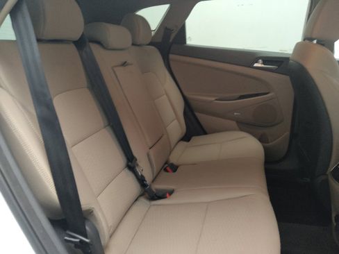 Used 2019 Hyundai Tucson Sport image 19