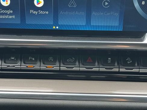 Certified 2022 Chevrolet Silverado 1500 High Country w/ Technology Package image 10