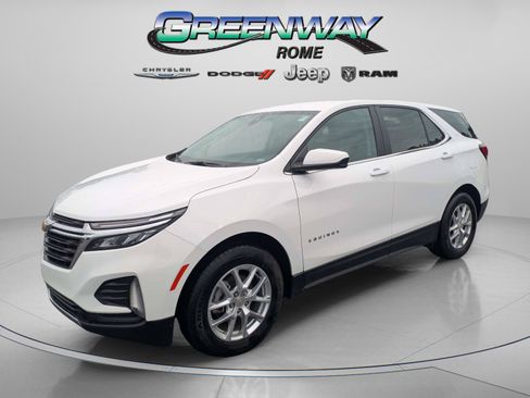 Used 2024 Chevrolet Equinox LT FWD image 4