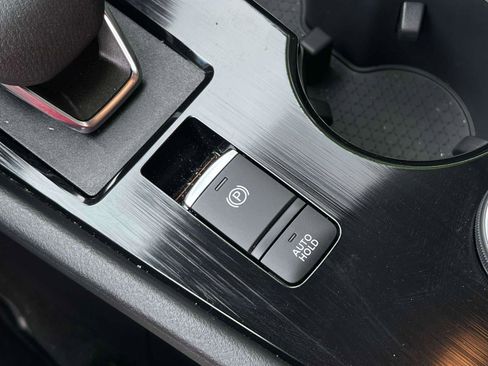 Used 2025 Nissan Rogue SV image 12