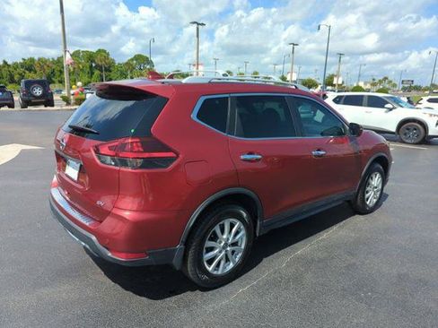 Certified 2019 Nissan Rogue SV FWD image 6