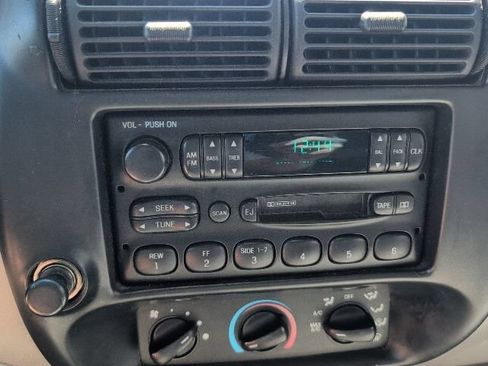 Used 1996 MAZDA B-Series Pickup 2WD Cab Plus B2300 image 13