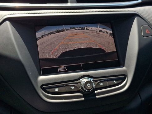 Used 2022 Chevrolet TrailBlazer LT w/ Driver Confidence Package FWD image 18