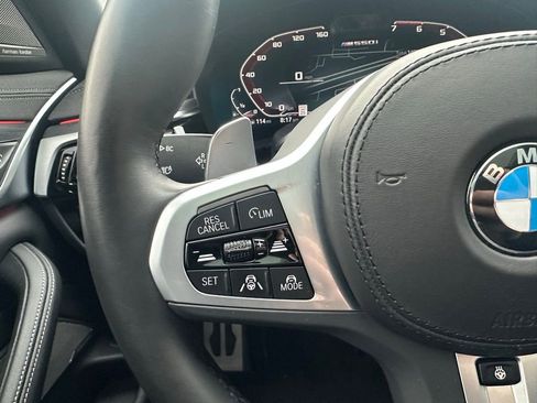 Used 2023 BMW M550i xDrive w/ Executive Package image 28