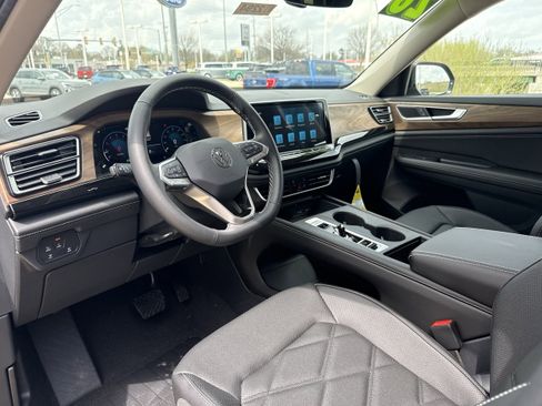 New 2026 Volkswagen Atlas SE AWD/4WD image 13
