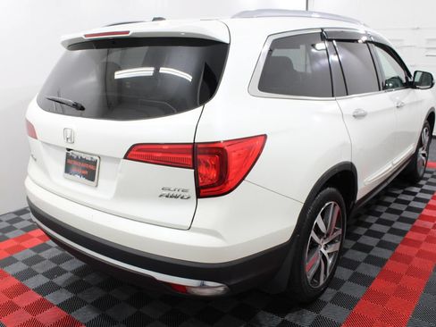 Used 2017 Honda Pilot Elite image 6