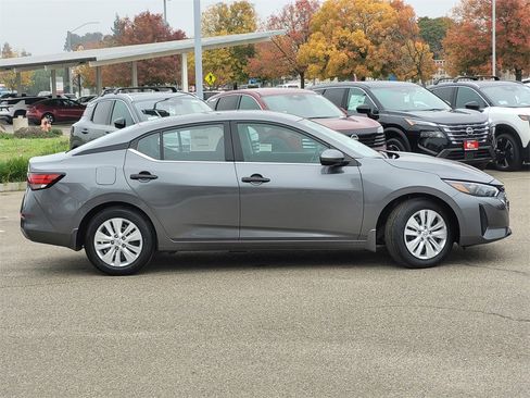 New 2025 Nissan Sentra S image 3