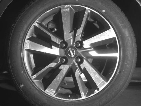 Used 2025 Nissan Versa SV image 14