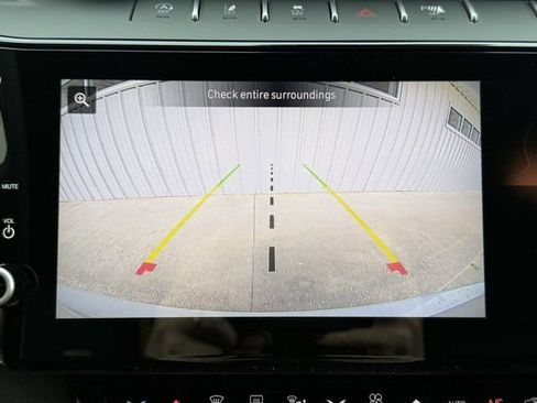 New 2026 Jeep Grand Cherokee 4WD image 9