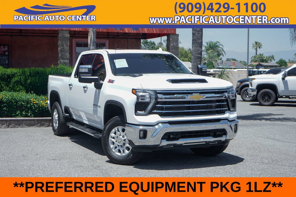 Used 2025 Chevrolet Silverado 2500 LTZ w/ LTZ Premium Package AWD/4WD image 1
