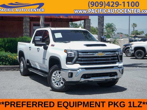 Used 2025 Chevrolet Silverado 2500 LTZ w/ LTZ Premium Package AWD/4WD image 1