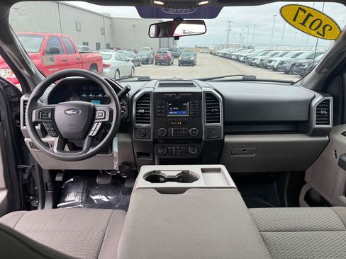 Used 2017 Ford F150 XLT image 11