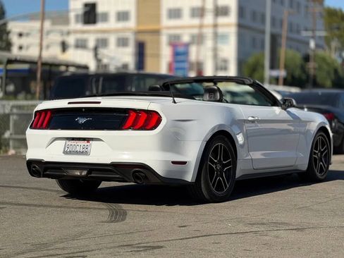 Used 2018 Ford Mustang Premium RWD image 17