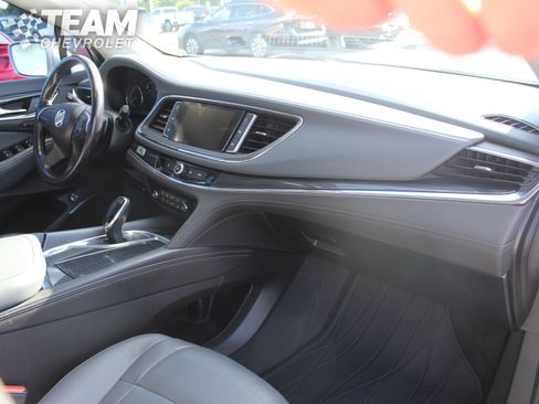 Used 2018 Buick Enclave Premium w/ Experience Buick Package AWD/4WD image 31