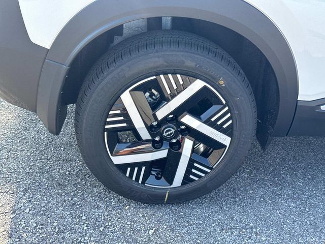 New 2027 Nissan Kicks SV w/ Cold Weather Package FWD image 11
